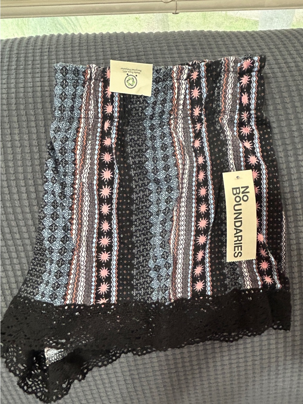 No Boundaries lace Shirts